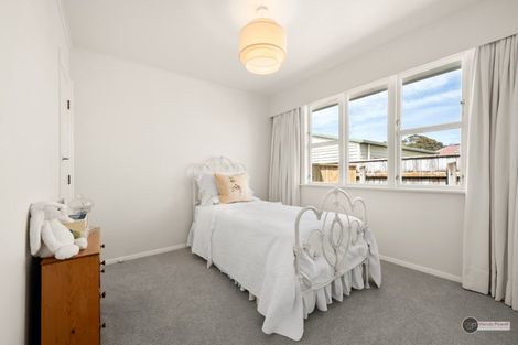 Photo of property in 4 Barsi Grove, Avalon, Lower Hutt, 5011