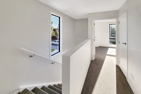 Photo of property in 1/130 Cambridge Terrace, Fairfield, Lower Hutt, 5011