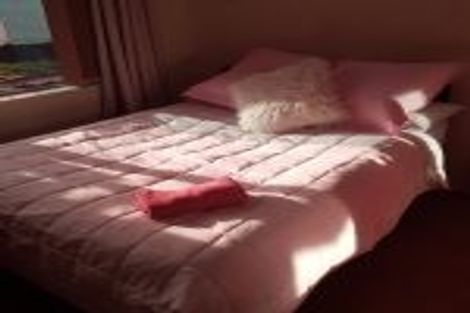 Photo of property in 2 Samara Place, Clendon Park, Auckland, 2103