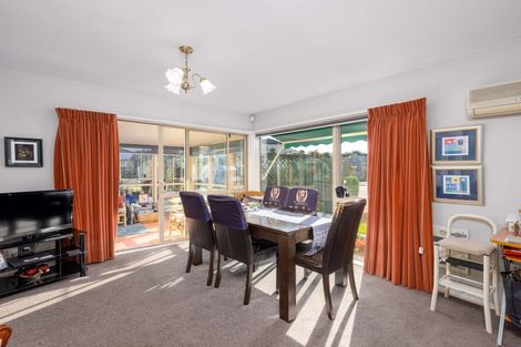 Photo of property in 16 Sutton Place, Dallington, Christchurch, 8061