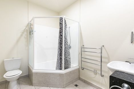 Photo of property in Stadium Garden Flats, 509/107 Thorndon Quay, Pipitea, Wellington, 6011