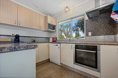 Photo of property in 12 Lickfold Lane, Pukete, Hamilton, 3200