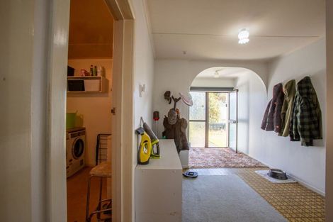 Photo of property in 50 Pitt Street, Raetihi, 4632