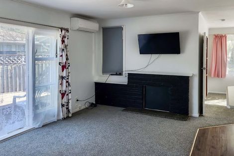 Photo of property in 40 Oregon Drive, Maoribank, Upper Hutt, 5018