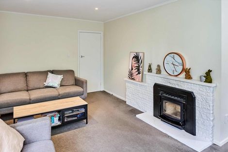 Photo of property in 24 Hollies Crescent, Johnsonville, Wellington, 6037