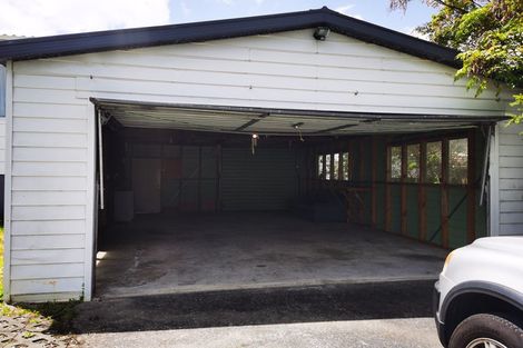 Photo of property in 9 Sumich Place, West Harbour, Auckland, 0618