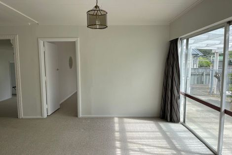 Photo of property in 4 Gibbs Crescent, Wainuiomata, Lower Hutt, 5014
