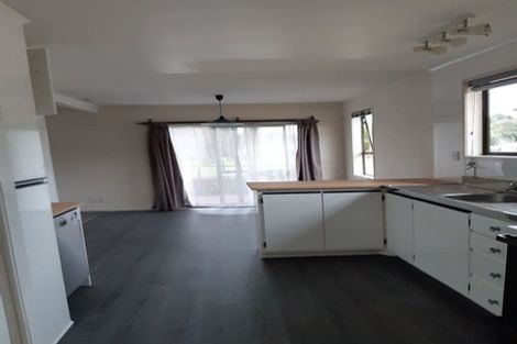 Photo of property in 11 Lyren Place, Half Moon Bay, Auckland, 2012