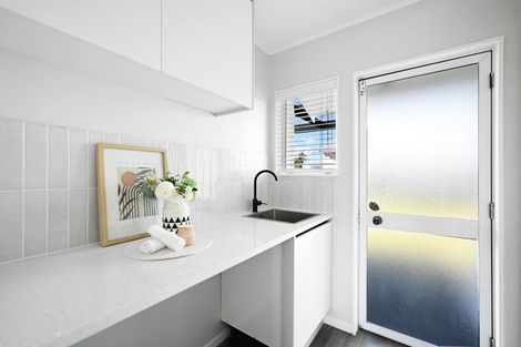 Photo of property in 15 Reeves Close, Fairview Downs, Hamilton, 3214