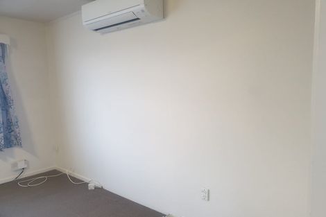 Photo of property in 98 Universal Drive, Henderson, Auckland, 0610