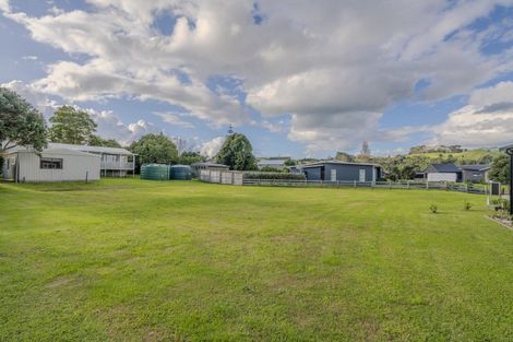 Photo of property in 13 Admiral Drive, Cooks Beach, Whitianga, 3591