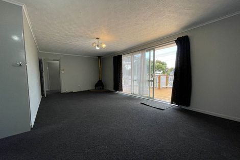 Photo of property in 10 Hinau Street, New Lynn, Auckland, 0600