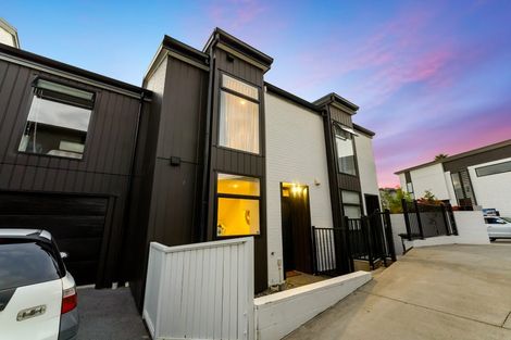 Photo of property in 7b Reg Pearce Way, Glen Innes, Auckland, 1072