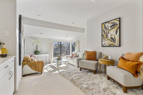 Photo of property in 24 Bert Wilson Place, Cockle Bay, Auckland, 2014