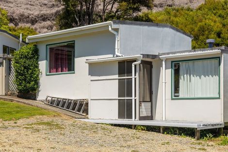Photo of property in 516 Clova Bay Road, Totaranui, Picton, 7282