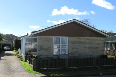 Photo of property in 6a Kumeroa Grove, Wainuiomata, Lower Hutt, 5014