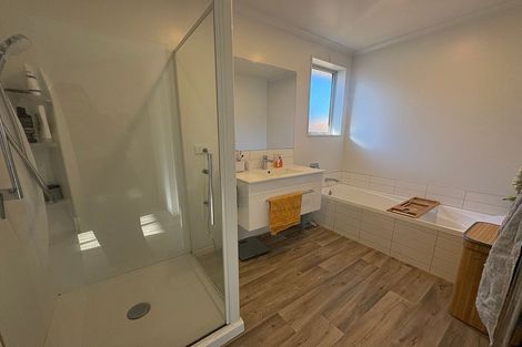 Photo of property in 5 George West Square West, Wigram, Christchurch, 8025
