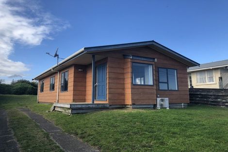 Photo of property in 24 Matai Street, Castlecliff, Whanganui, 4501