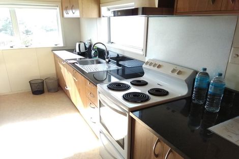 Photo of property in 492 Blockhouse Bay Road, Blockhouse Bay, Auckland, 0600