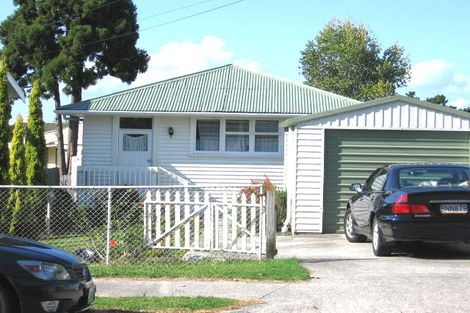 Photo of property in 4 Willerton Avenue, New Lynn, Auckland, 0600