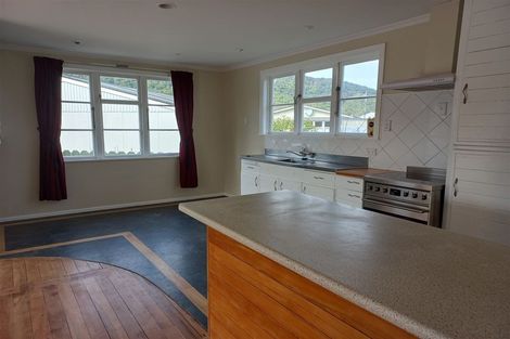 Photo of property in 13 Lynch Street, Cobden, Greymouth, 7802