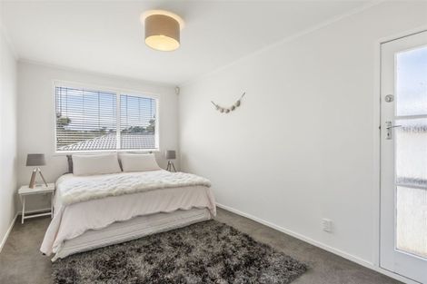 Photo of property in 41 Japonica Drive, Beach Haven, Auckland, 0626