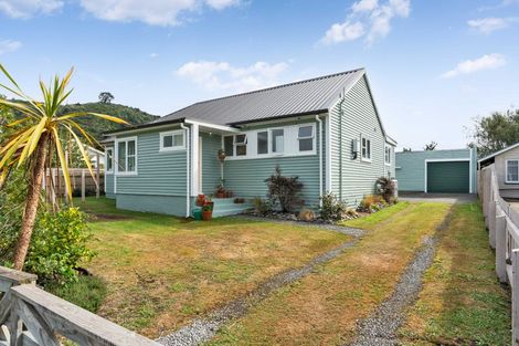 Photo of property in 33 Revans Street, Featherston, 5710
