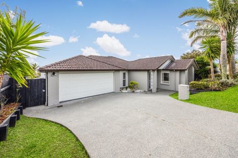 Photo of property in 10 Savina Court, Flat Bush, Auckland, 2019