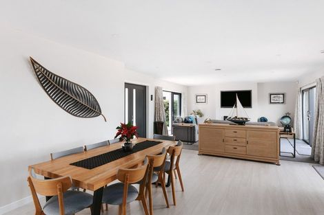 Photo of property in 26 Harbour View Road, Omokoroa, 3114