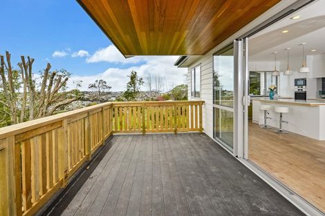 Photo of property in 106 Fairview Avenue, Fairview Heights, Auckland, 0632