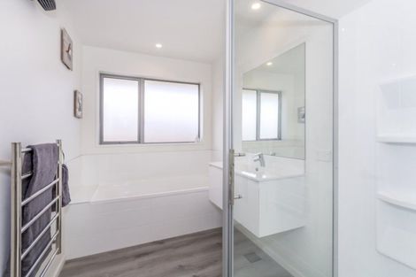 Photo of property in 10 Longcot Drive, Rolleston, 7615