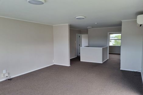 Photo of property in 7 Crystal Avenue, Glendene, Auckland, 0602