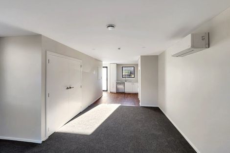 Photo of property in 1/130 Cambridge Terrace, Fairfield, Lower Hutt, 5011