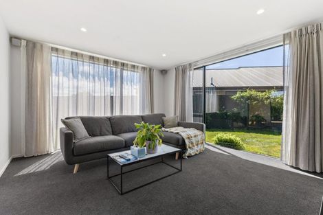 Photo of property in 11 Blaenavon Place, Halswell, Christchurch, 8025