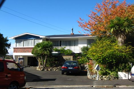 Photo of property in 18 Colquhoun Street, Glenross, Dunedin, 9011