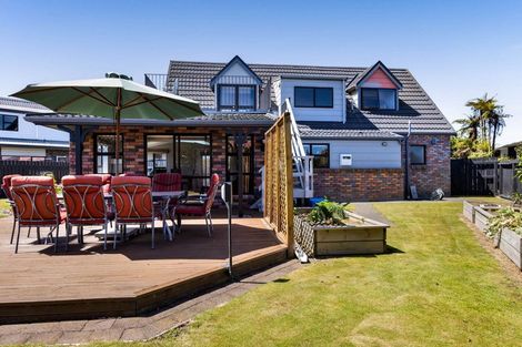 Photo of property in 9 County Drive, Hawera, 4610