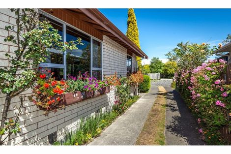 Photo of property in 58 Royal Park Drive, Parklands, Christchurch, 8083