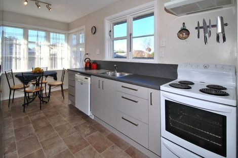 Photo of property in 119 Springs Road, Hornby, Christchurch, 8042