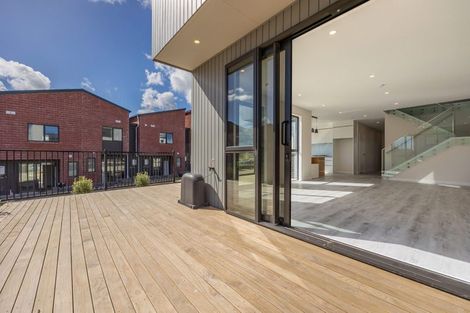 Photo of property in 4 Pohewa Road, Silverdale, 0932