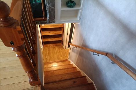 Photo of property in 5 Sutton Crescent, Papatoetoe, Auckland, 2025