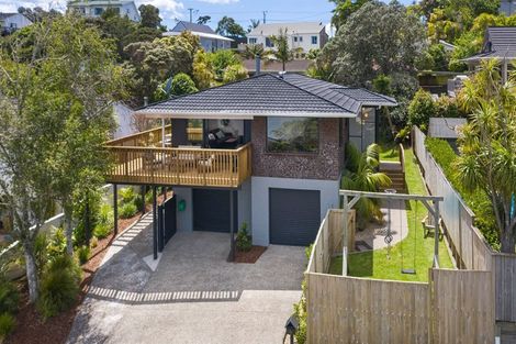 Photo of property in 4 Pluto Place, Beach Haven, Auckland, 0626