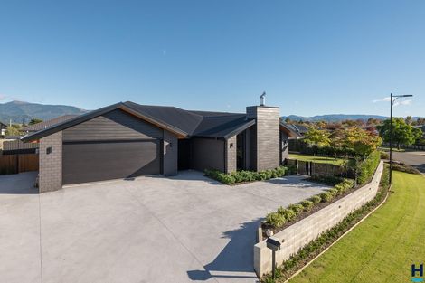 Photo of property in 4 Puketutu Grove, Motueka, 7120