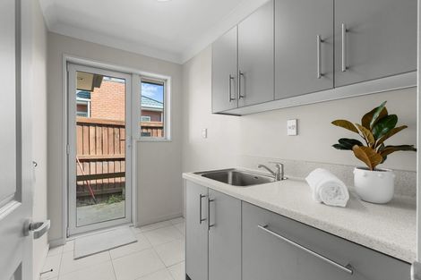 Photo of property in 313 Withells Road, Avonhead, Christchurch, 8042