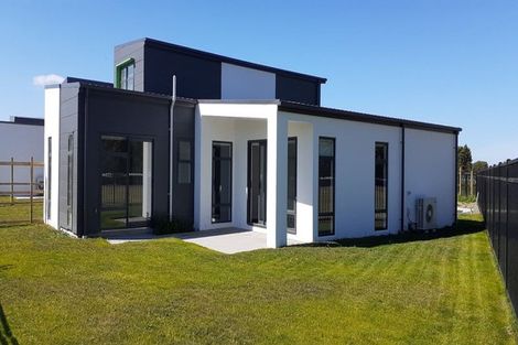 Photo of property in 101 Manakura Street, Russley, Christchurch, 8042
