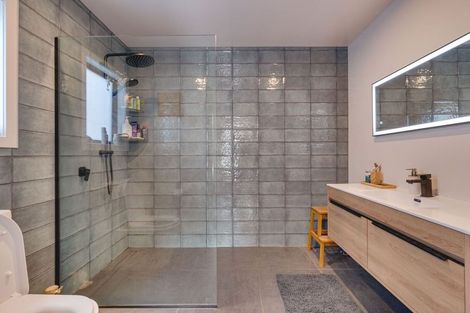 Photo of property in 37 Seagrass Place, Otaki Beach, Otaki, 5512