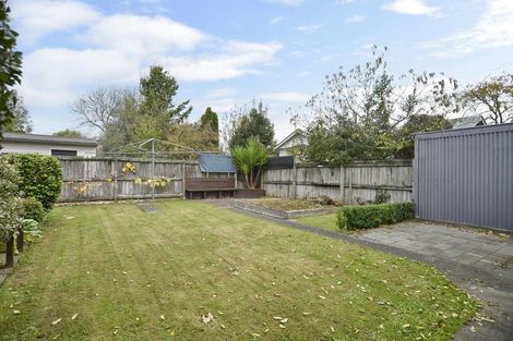 Photo of property in 2/38 Dee Street, St Albans, Christchurch, 8014