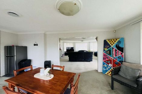 Photo of property in 30 Caroline Crescent, Highbury, Palmerston North, 4412
