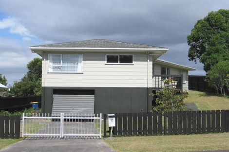 Photo of property in 50 Rosewarne Crescent, Glendene, Auckland, 0602