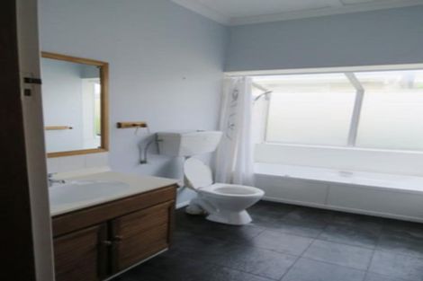 Photo of property in 20 Cameron Street, New Plymouth, 4310