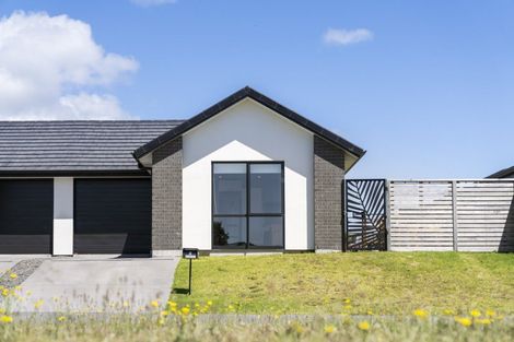 Photo of property in 9 Kahotea Place, Papamoa Beach, Papamoa, 3118